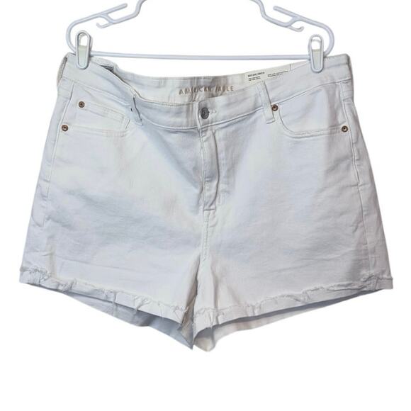 NWT American Eagle Next Level Stretch High V-Rise Shortie Size 20 White Summer - Picture 1 of 13